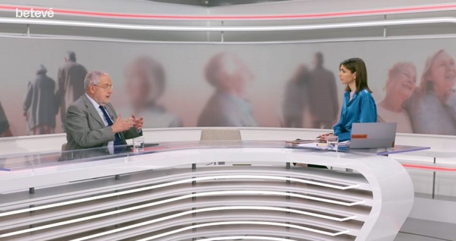 La FATEC alerta que la soledat no volguda afecta la salut de les persones grans  /  FATEC