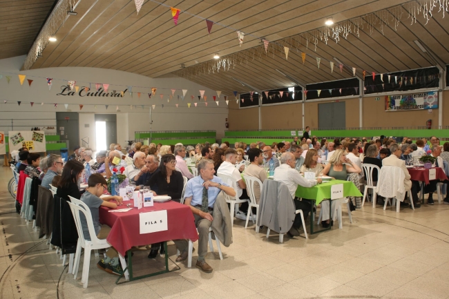 Bell-lloc d'Urgell ret homenatge a les persones grans en una jornada plena d'emoció i convivència &nbsp;/&nbsp; FATEC